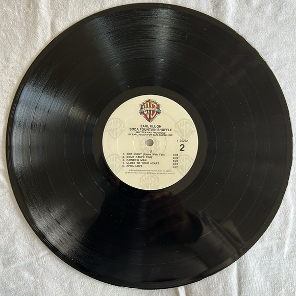 Vintage Vinyl - EARL KLUGH - SODA FOUNTAIN SHUFFLE - Picture 4 of 4